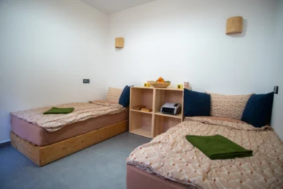 Twin bedroom accommodation at desert point surf house morocco - twin bedroom