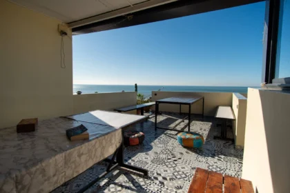 Sunny teracce Sunny teracce - Shared spaces in Desert Point Surf House